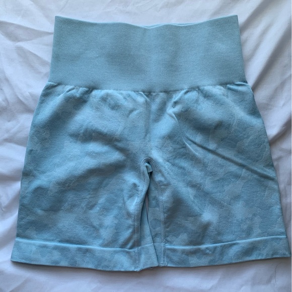 NVGTN Camo Seamless Shorts - Picture 5 of 6